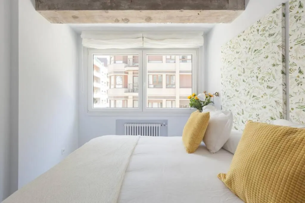New Gorgeous Central Apartment - Beachfront - 3 Bd San Sebastián